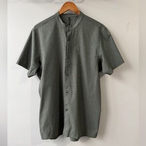 Lululemon Lab Snap Front Shirt - Heathered Sage Green- Sz L (fits like Large)